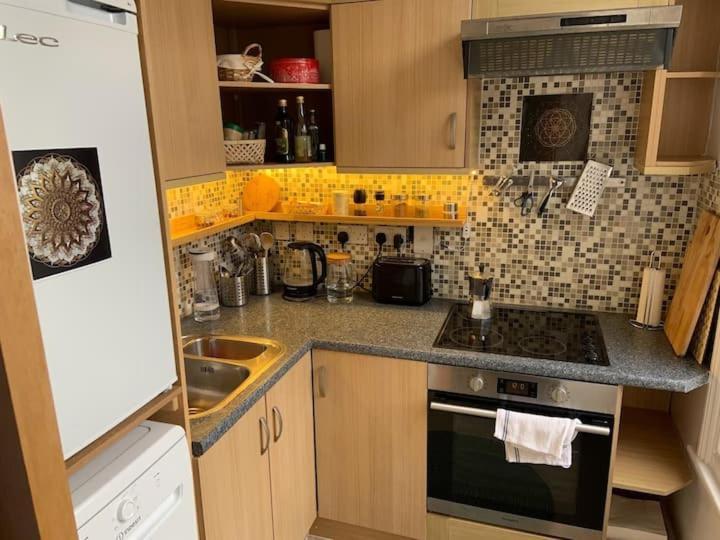 Lovely Spacious 1-Bedroom Flat In Tufnell Park Close To Central London Eksteriør billede